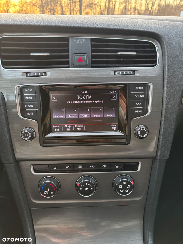 Volkswagen Golf 1.2 TSI BMT Trendline Perfectline - 31