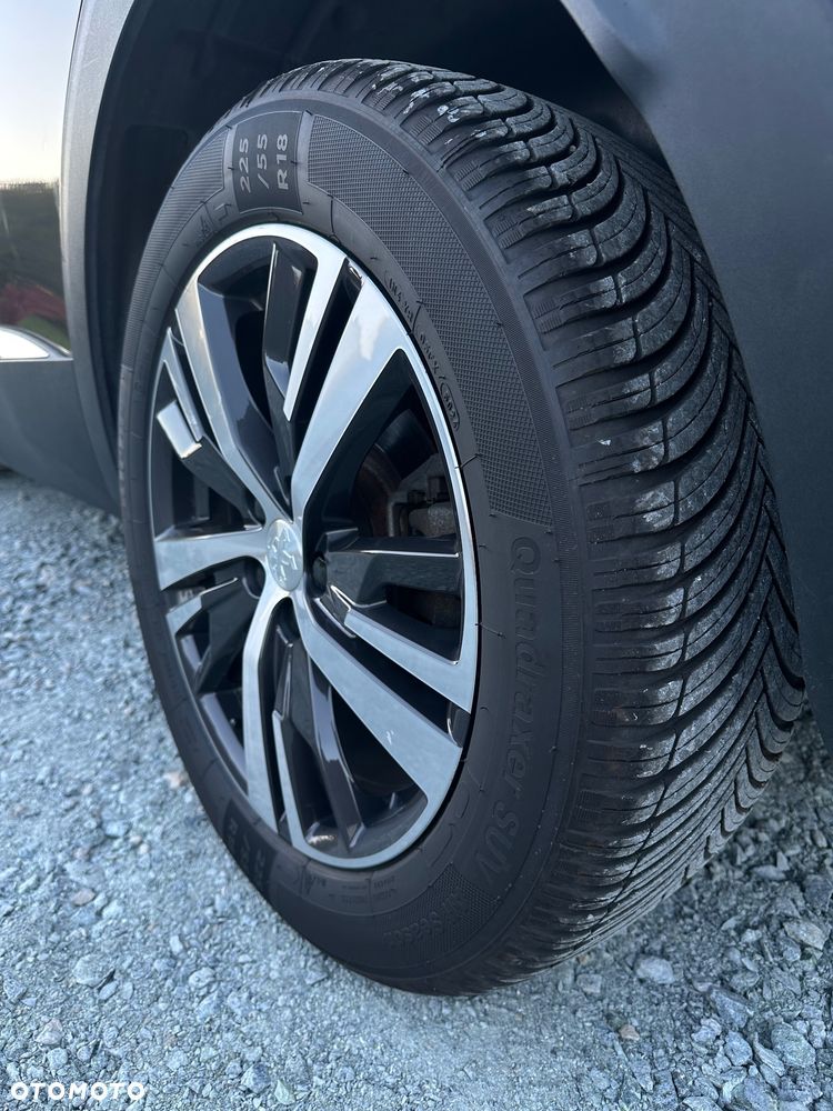 Peugeot 3008 1.2 PureTech Allure Pack S&S EAT8 - 32