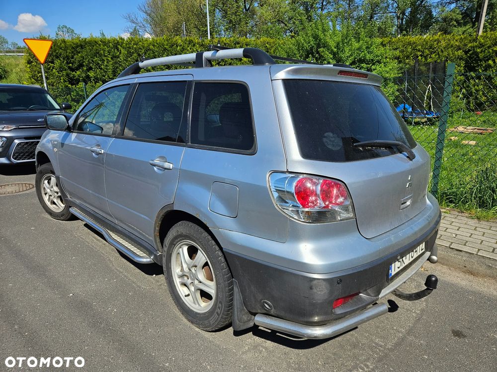 Mitsubishi Outlander 2.0 Comfort 4WD - 4