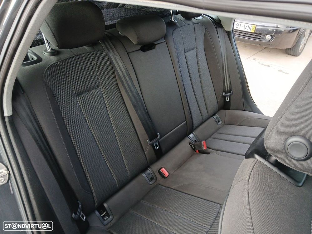 Audi A4 Avant 35 TDI S tronic - 14