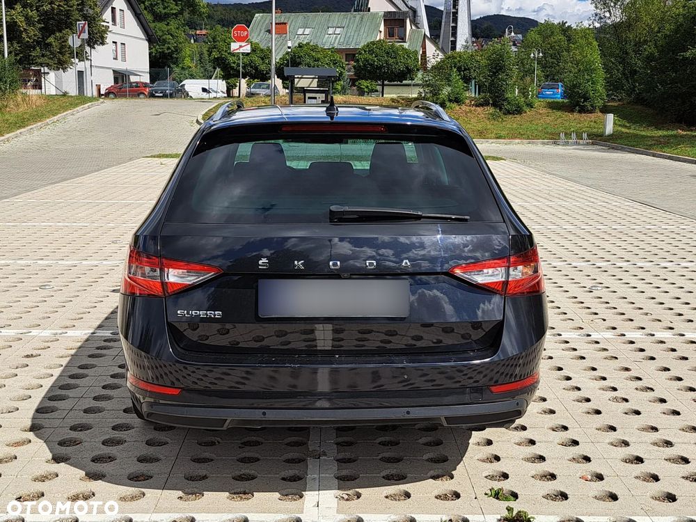 Skoda Superb 2.0 TDI SCR Style DSG - 11