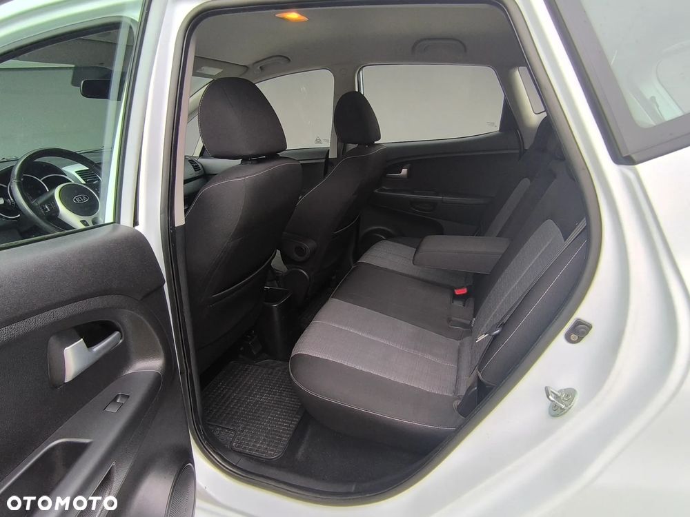 Kia Venga 1.4 L - 12