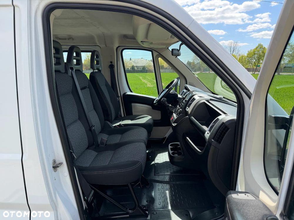 Fiat Ducato * DOKA / Brygadówka * 2.3 / 130KM * Skrzyniowy * 7 Osób * - 32