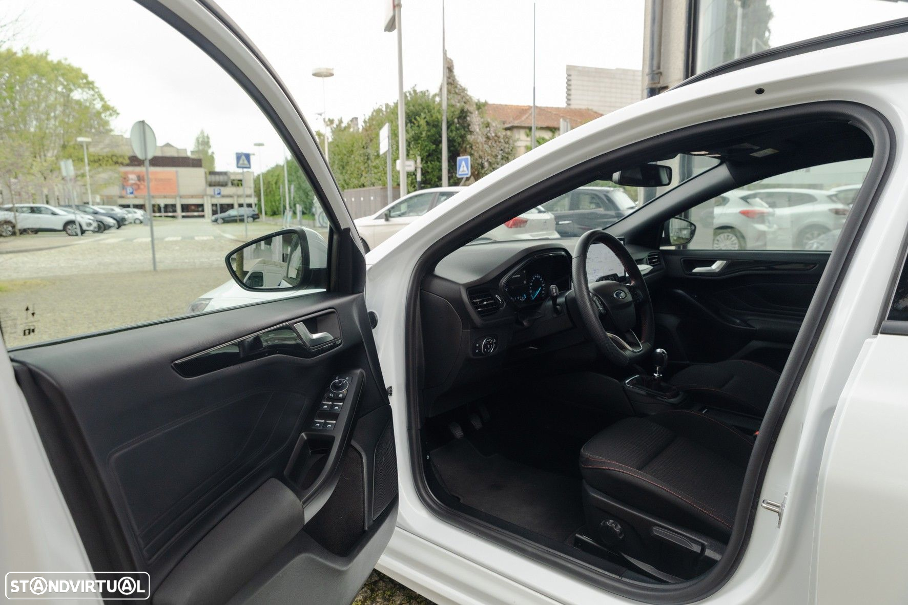Ford Focus SW 1.0 EcoBoost ST-Line - 10