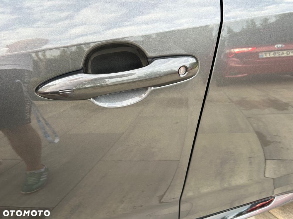 Toyota Corolla 2.0 Hybrid GR Sport - 9