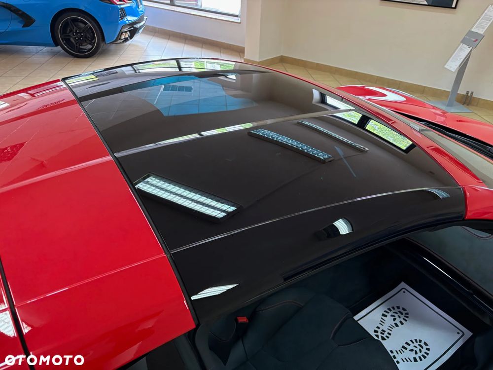 Chevrolet Corvette - 16