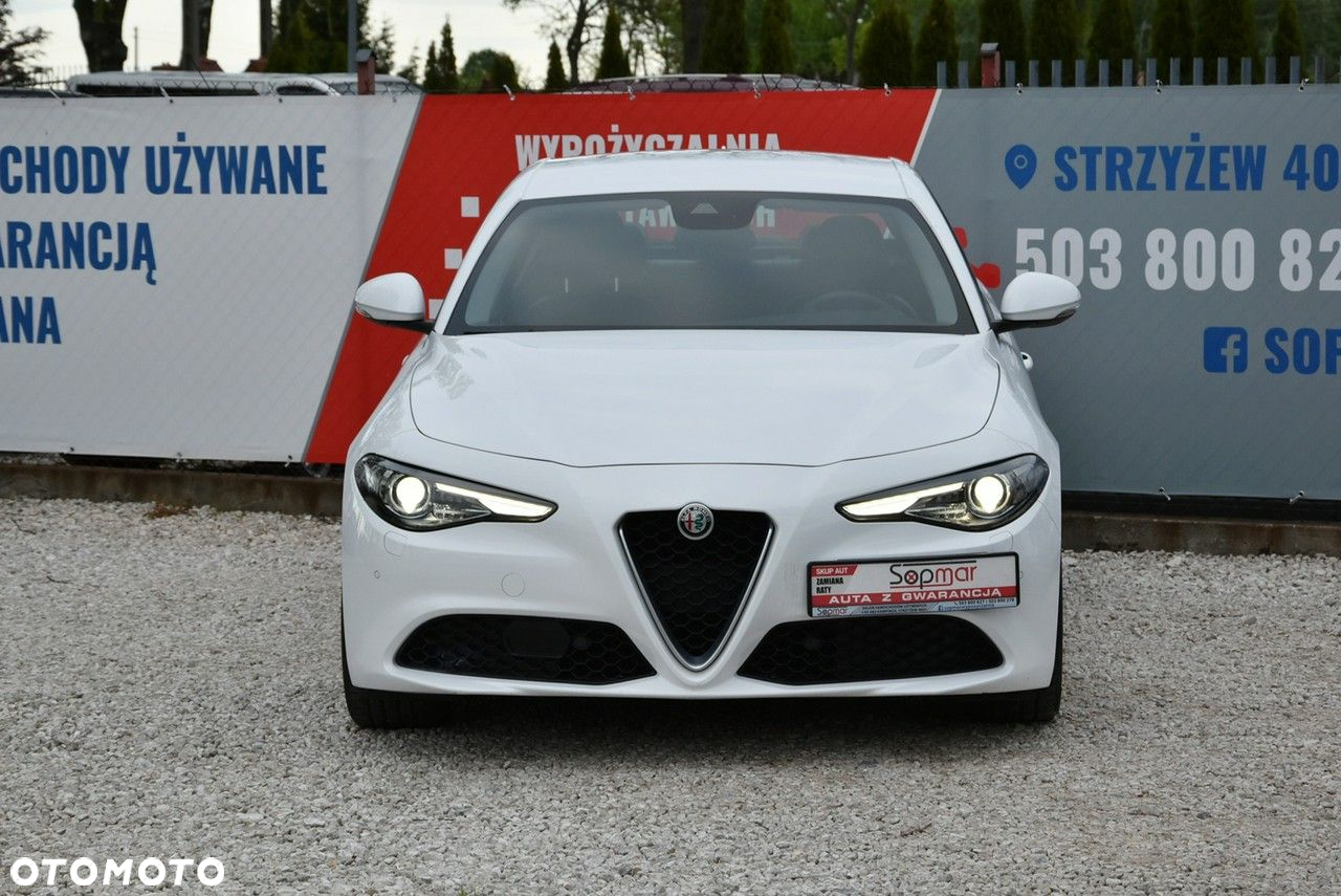 Alfa Romeo Giulia 2.2 Diesel - 10