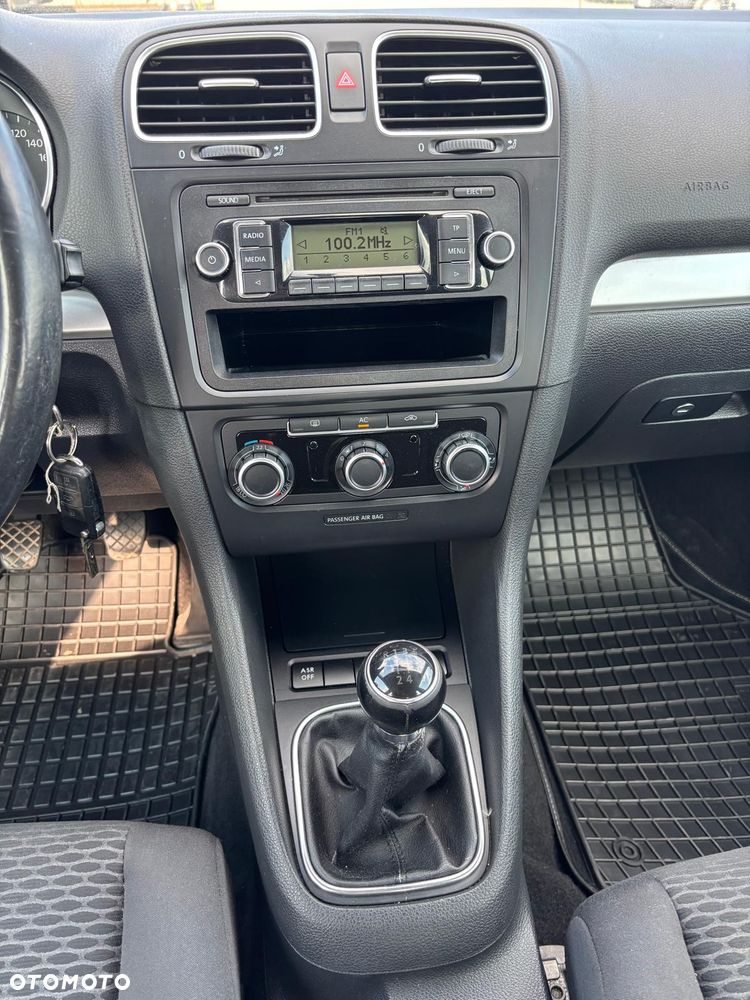 Volkswagen Golf 2.0 TDI DPF Comfortline - 9