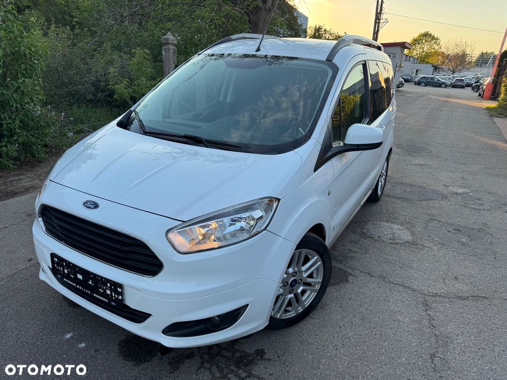 Ford Tourneo Courier 1.0 EcoBoost S&S Titanium - 2