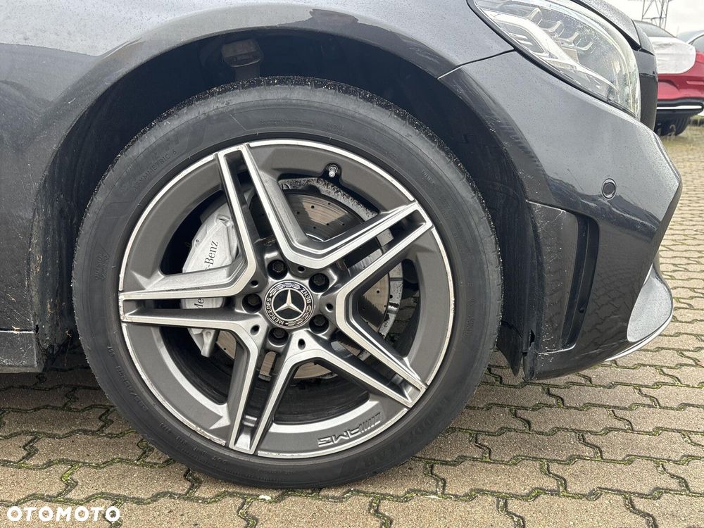Mercedes-Benz Klasa C 200 4MATIC 9G-TRONIC - 9