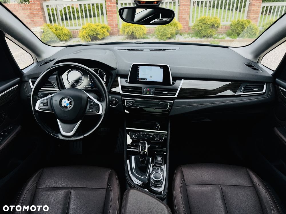 BMW Seria 2 218d Sport-Aut Luxury Line - 7