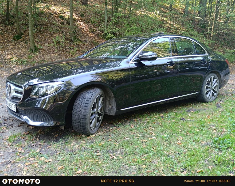 Mercedes-Benz Klasa E 220 d 9G-TRONIC Exclusive - 4