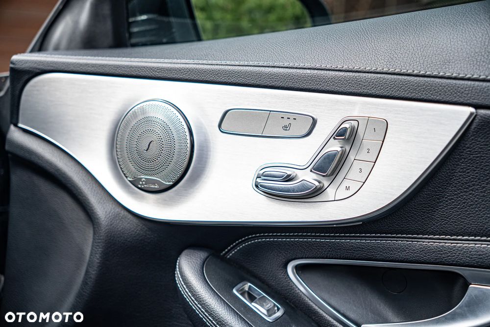 Mercedes-Benz Klasa C 200 4-Matic 9G-Tronic - 26