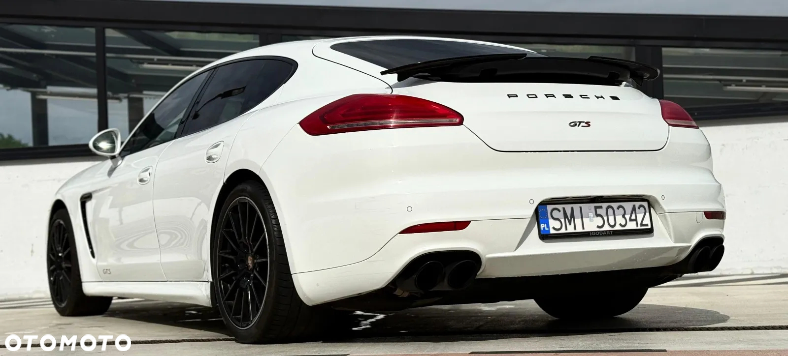 Porsche Panamera GTS PDK - 12
