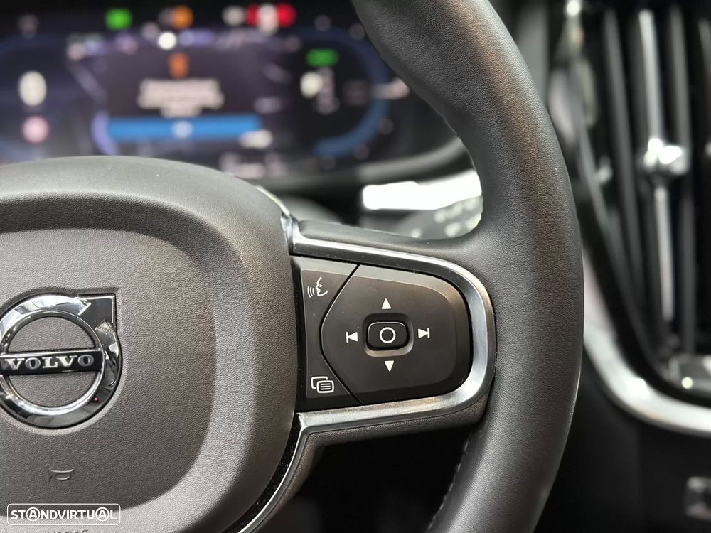 Volvo V60 2.0 T6 AWD TE Core - 19