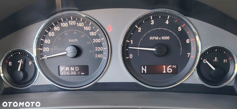 Jeep Commander 3.0 CRD Limited - 12