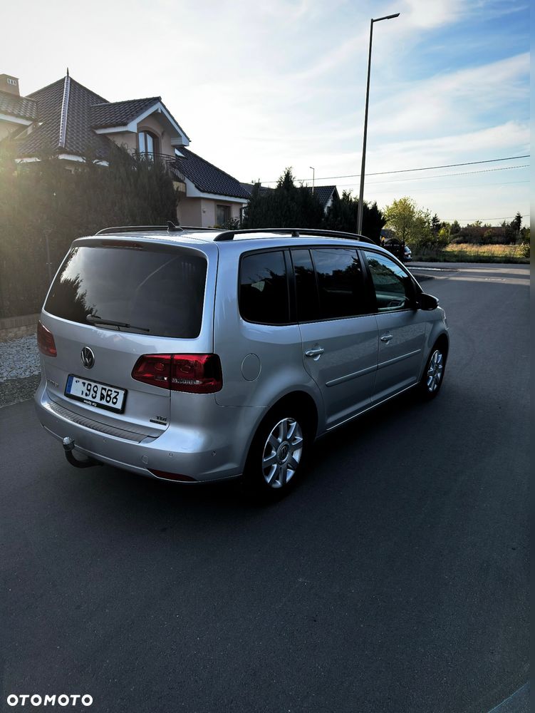 Volkswagen Touran 1.6 TDI DPF BlueMotion Technology Highline - 5