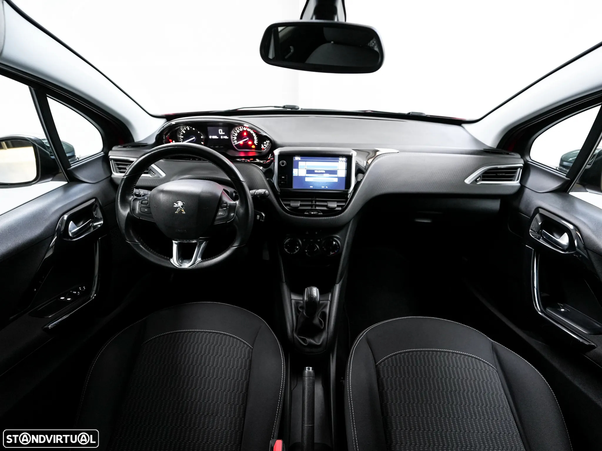 Peugeot 208 1.2 PureTech Style - 18