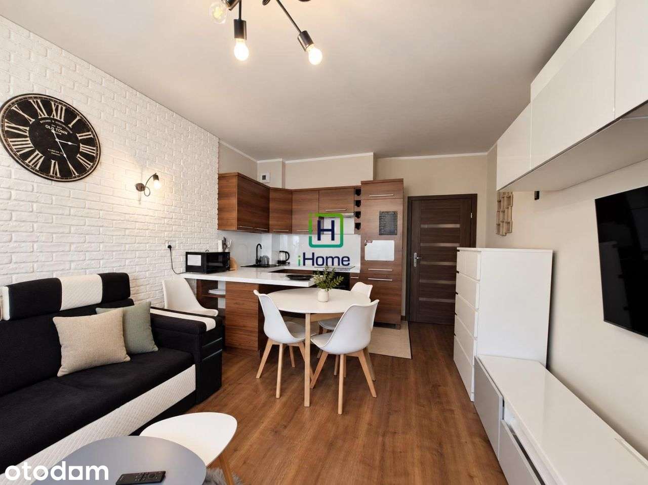 2 pokoje z balkonem i klimatyzacją | 41 m²