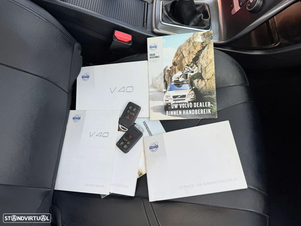 Volvo V40 D2 Momentum - 44