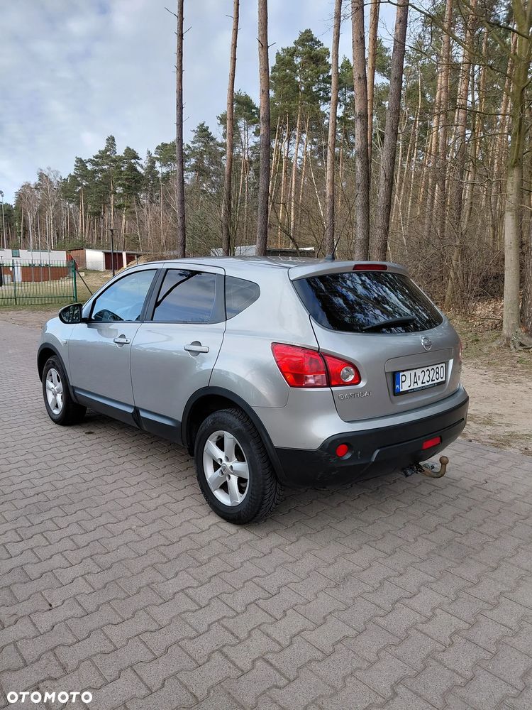 Nissan Qashqai 2.0 dCi DPF acenta - 4