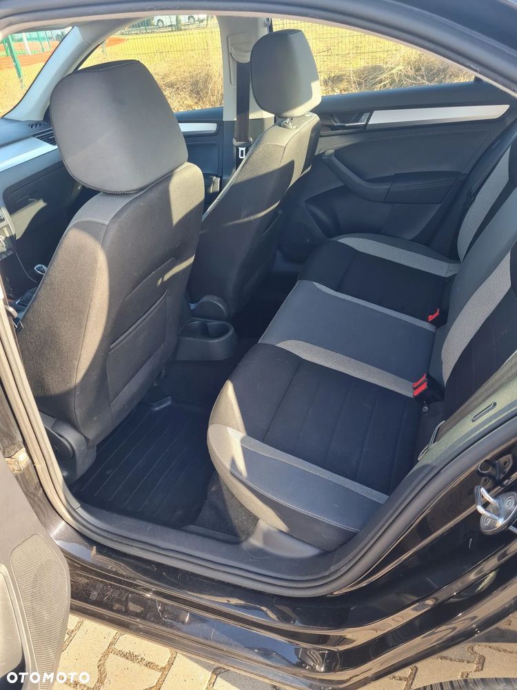 Skoda RAPID 1.0 TSI Ambition - 6
