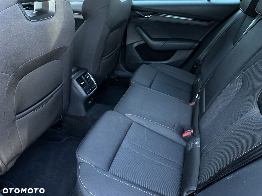 Skoda Octavia 2.0 TDI Sportline DSG - 12