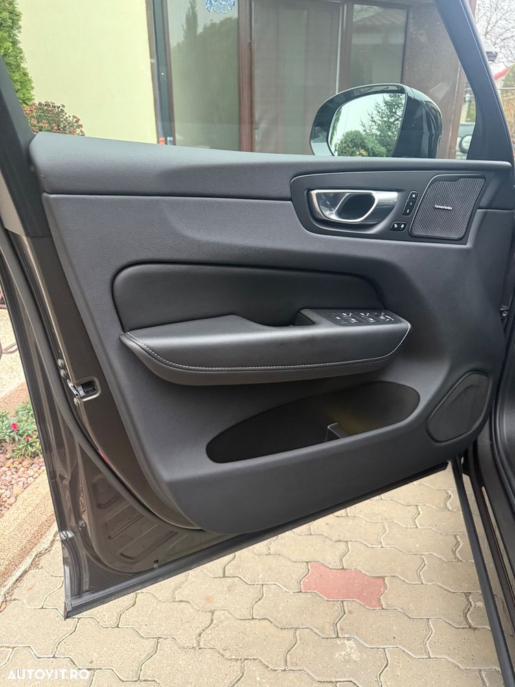 Volvo XC 60 B5 B AWD Geartronic RDesign - 19