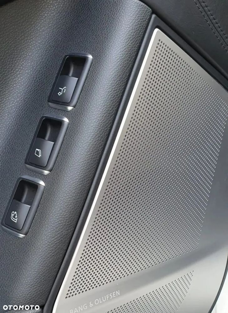 Mercedes-Benz GLS - 30