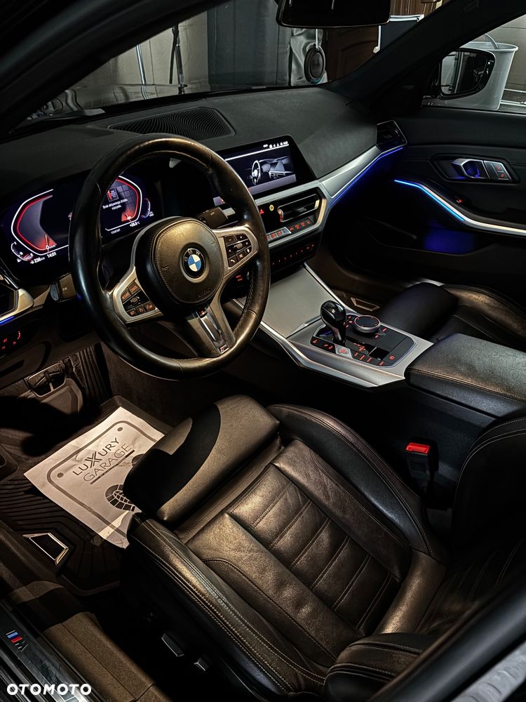 BMW Seria 3 330i xDrive M Sport sport - 12