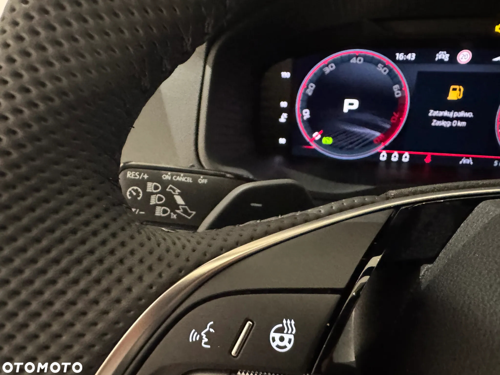 Skoda Karoq 1.5 TSI ACT Sportline DSG - 9