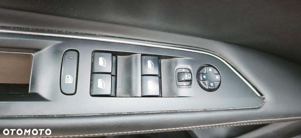 Peugeot 3008 THP 165 EAT6 Stop & Start Allure - 17