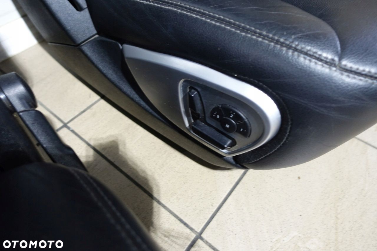 Mercedes x164 GL fotele tapicerka fotel skóra kanapa oparcie DVD monitor - 6