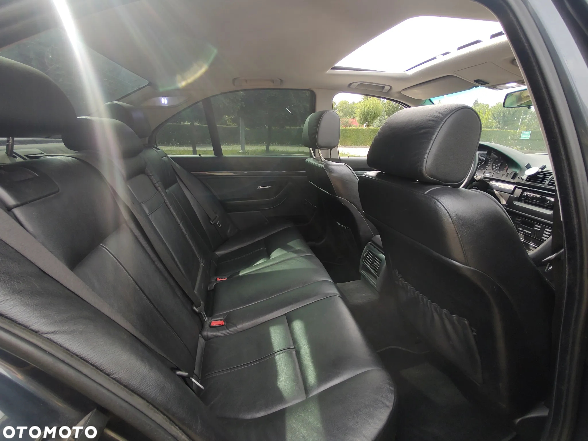 BMW Seria 5 520i - 20
