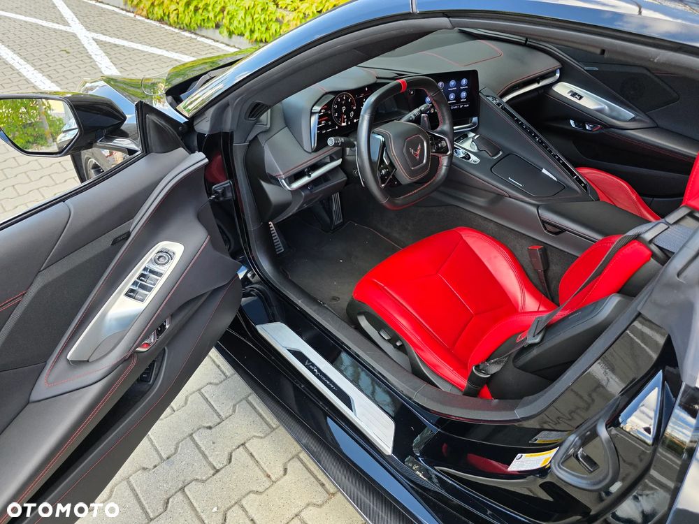 Chevrolet Corvette - 9