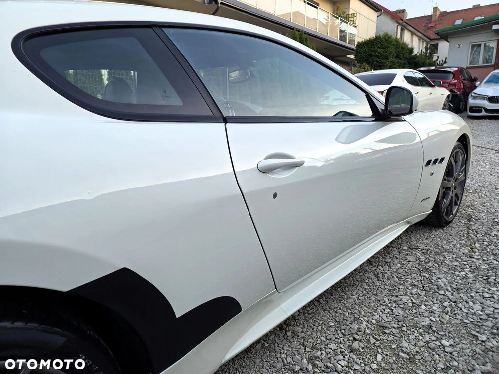 Maserati GranTurismo - 21