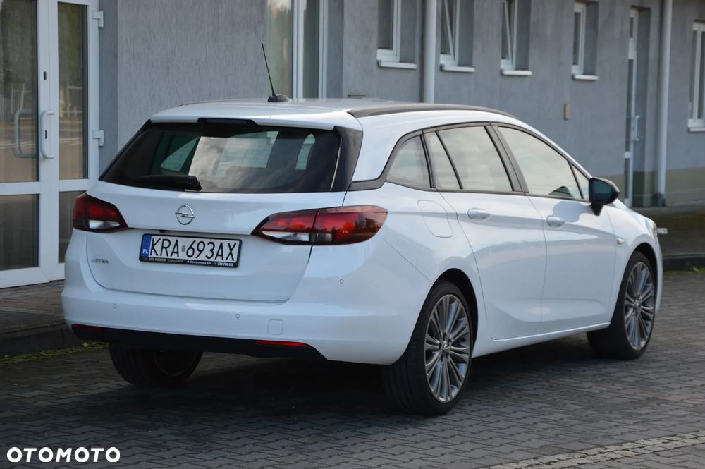 Opel Astra 1.2 Turbo Elegance - 10