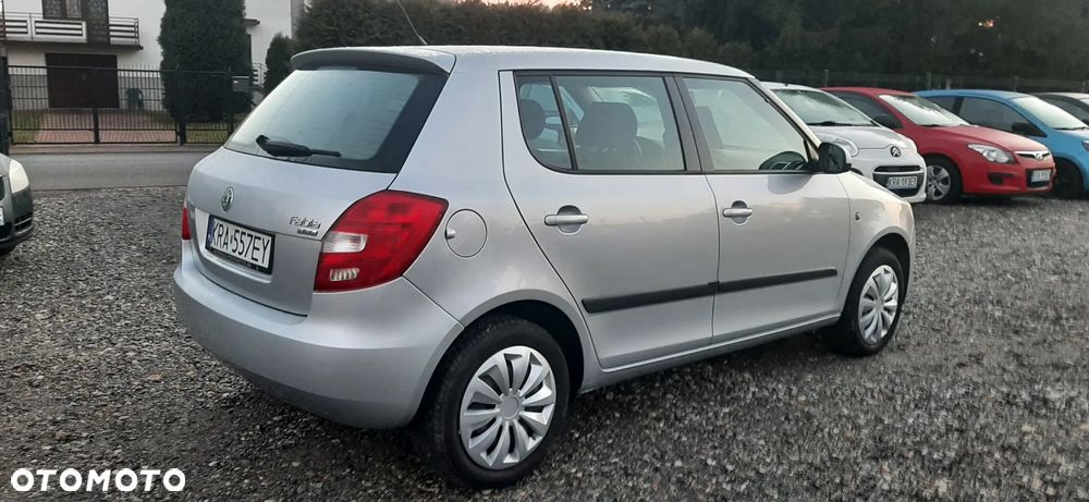 Skoda Fabia - 4