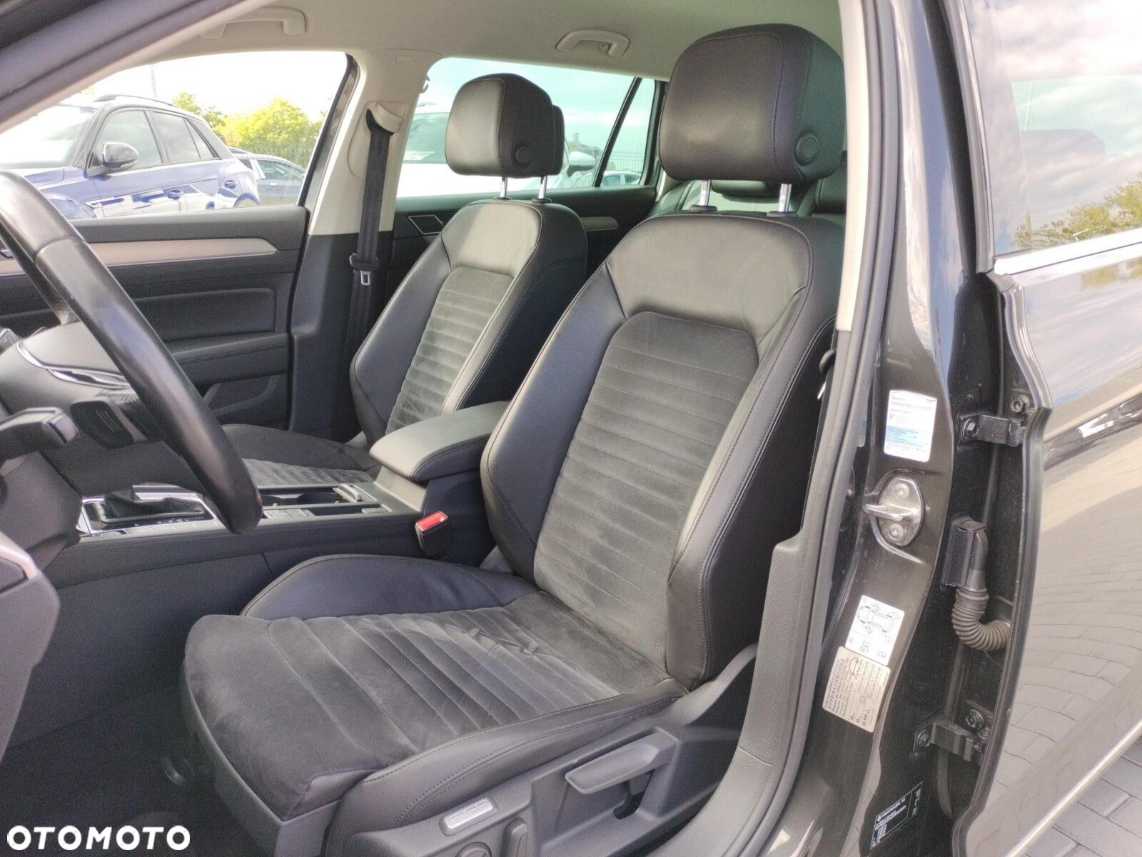 Volkswagen Passat 2.0 TDI BMT Highline DSG - 11