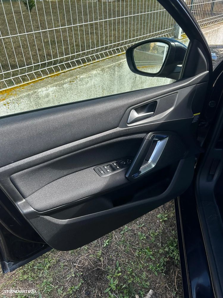 Peugeot 308 - 11