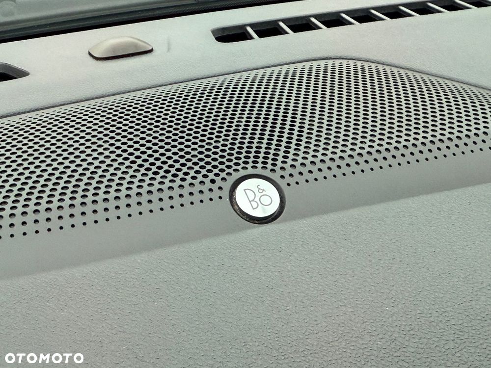 Ford Kuga 2.0 EcoBlue 4x4 ST-LINE X - 33