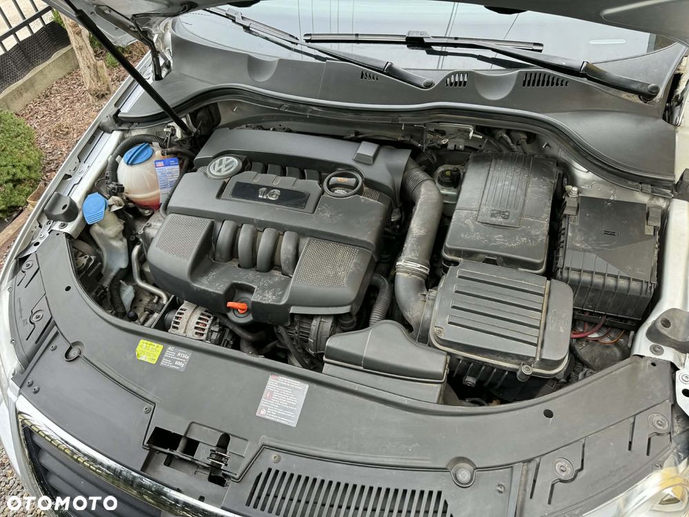 Volkswagen Passat 1.6 Exclusive - 7