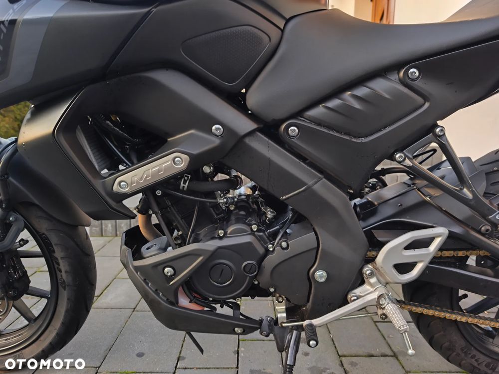 Yamaha MT - 19