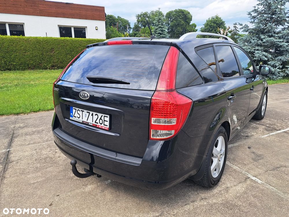 Kia Ceed 1.6 L - 4