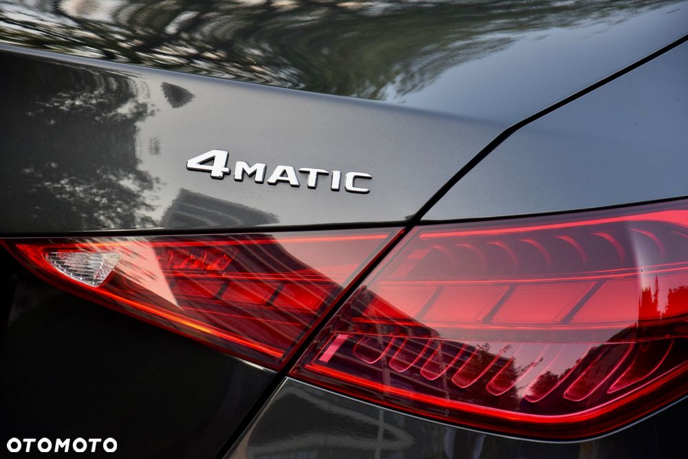 Mercedes-Benz Klasa C 300 e PHEV 4-Matic AMG - 11
