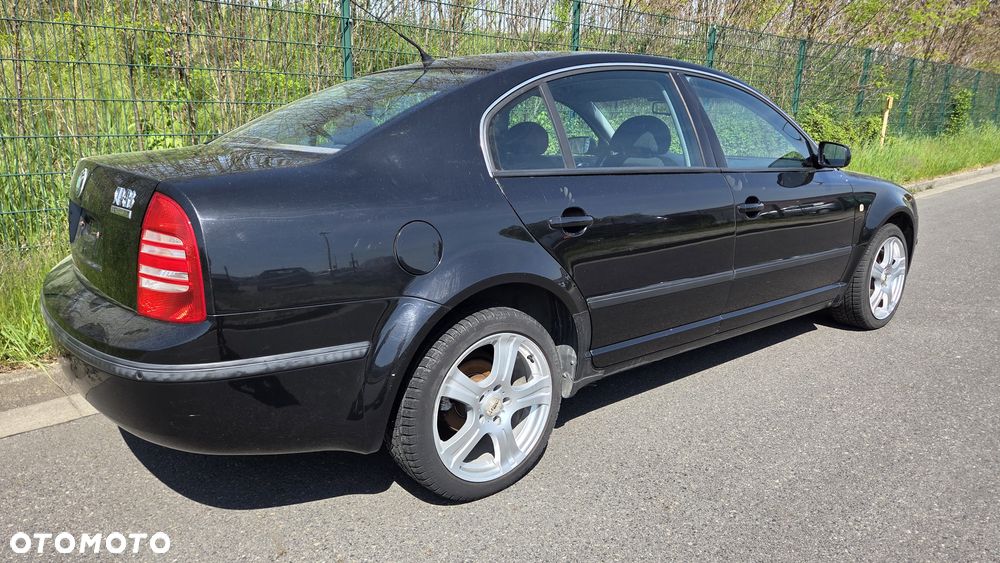 Skoda Superb 1.8 Turbo Comfort - 5