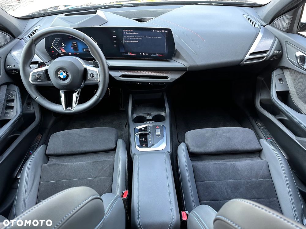 BMW Seria 1 120 mHEV - 9
