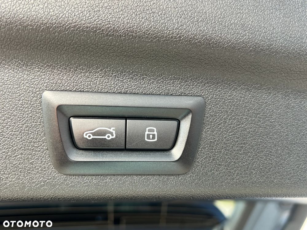 BMW X1 sDrive18i M Sportpaket - 23