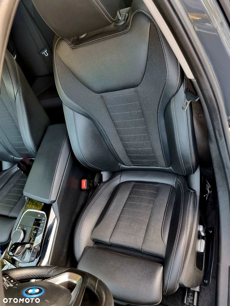 BMW Seria 3 330e Advantage sport - 15