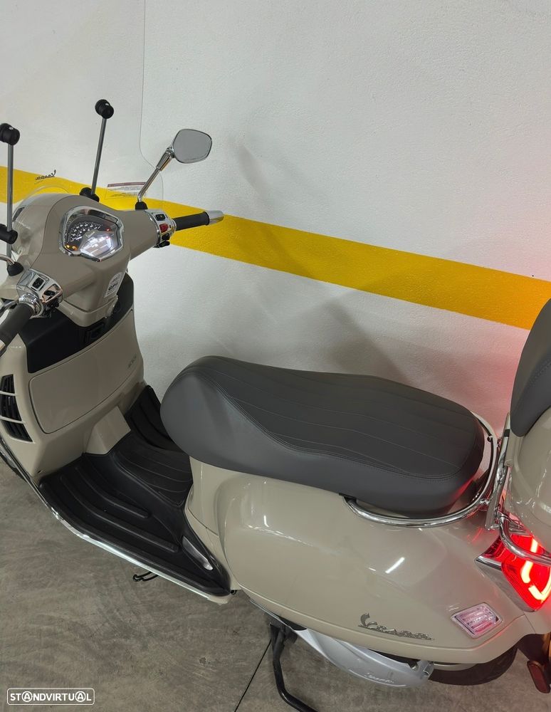Piaggio Vespa 300 Super - 6